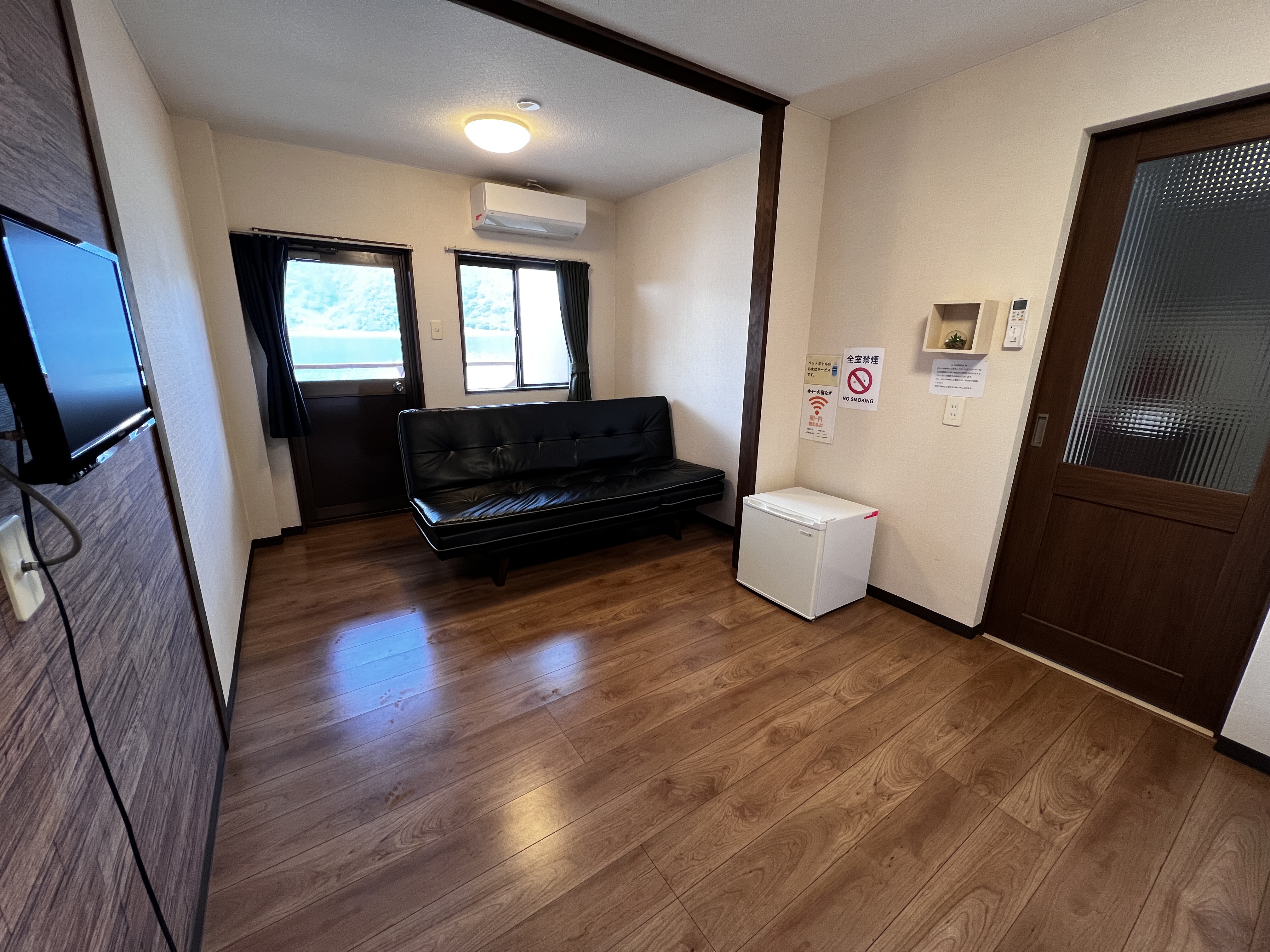 　小部屋　客室　ソファーベッドタイプ