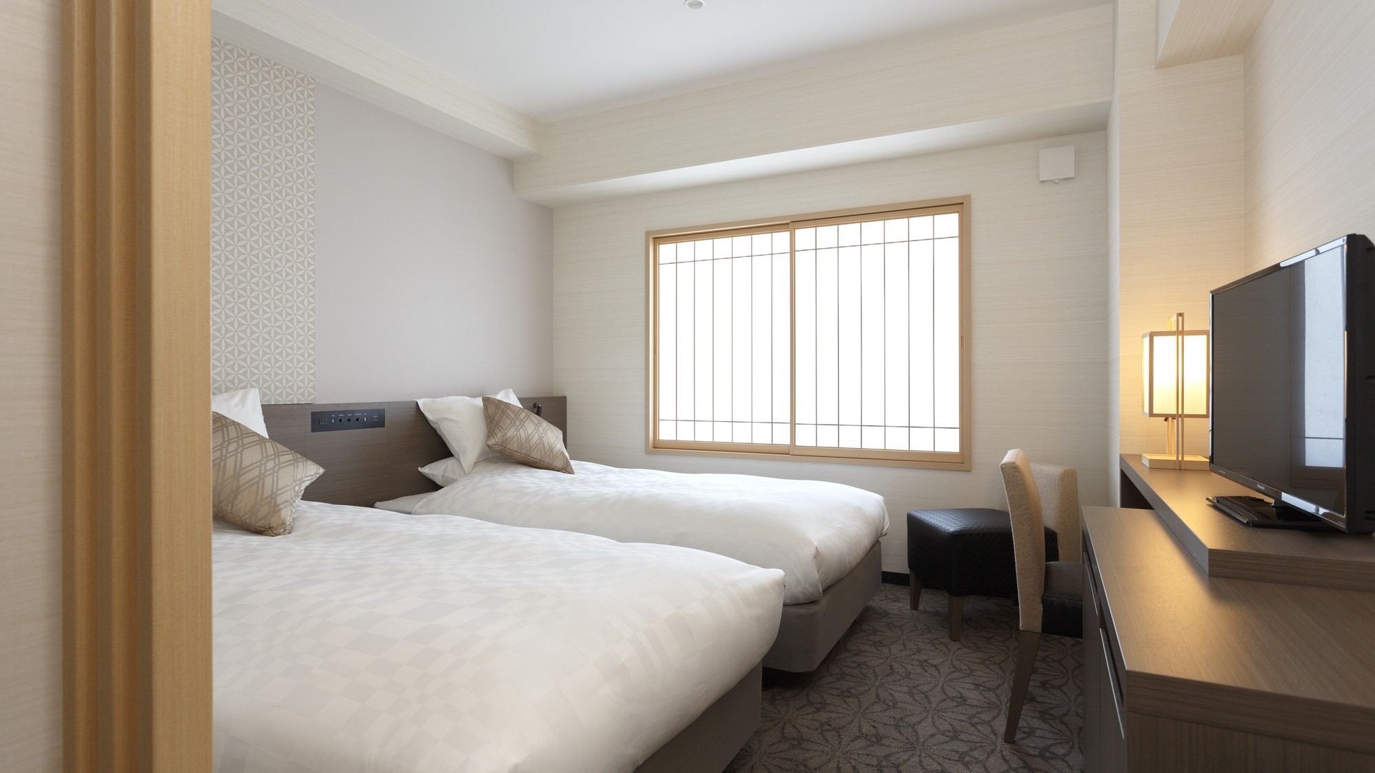 【アップグレード確約】宿泊者専用フリーラウンジ付！12時チェックアウト特典！＜朝食付＞