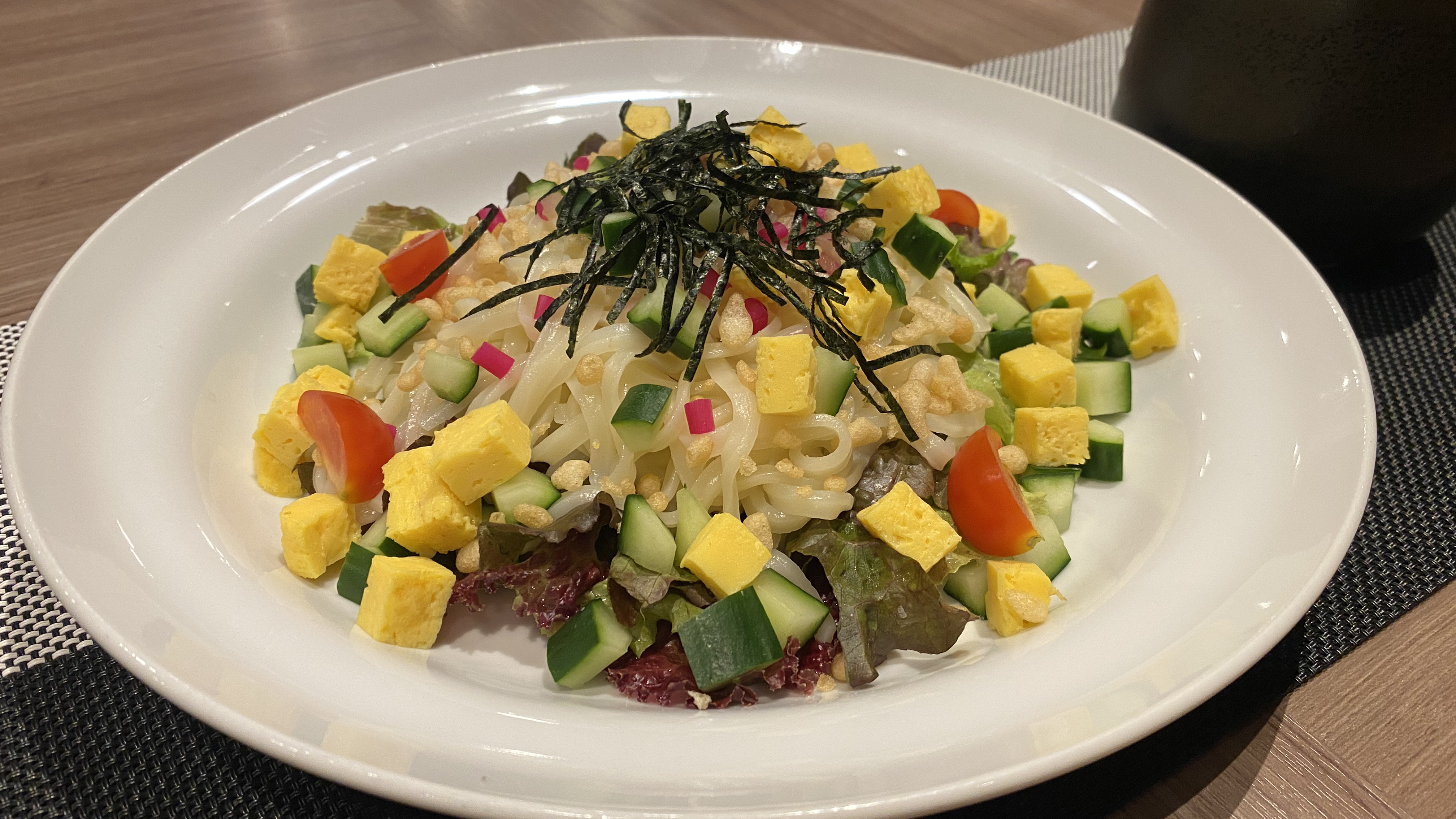 ◆【仙台東・夕食オリジナルメニュー】稲庭サラダうどん