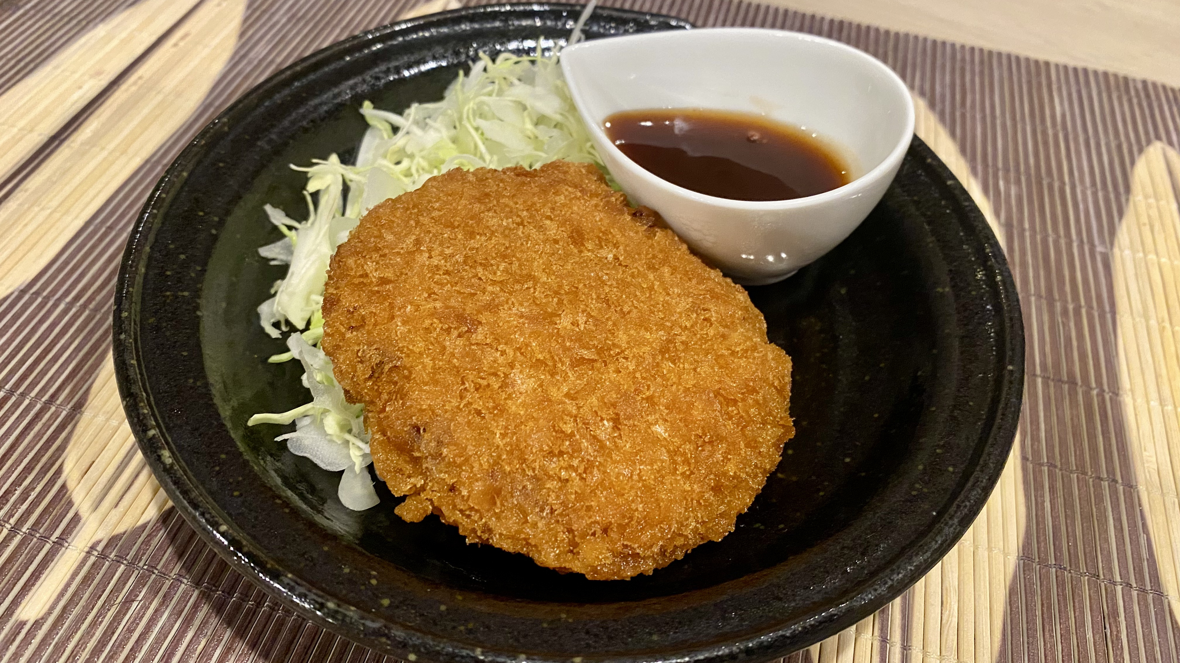◆夕食「ころっ家監修ジューシーメンチカツ」