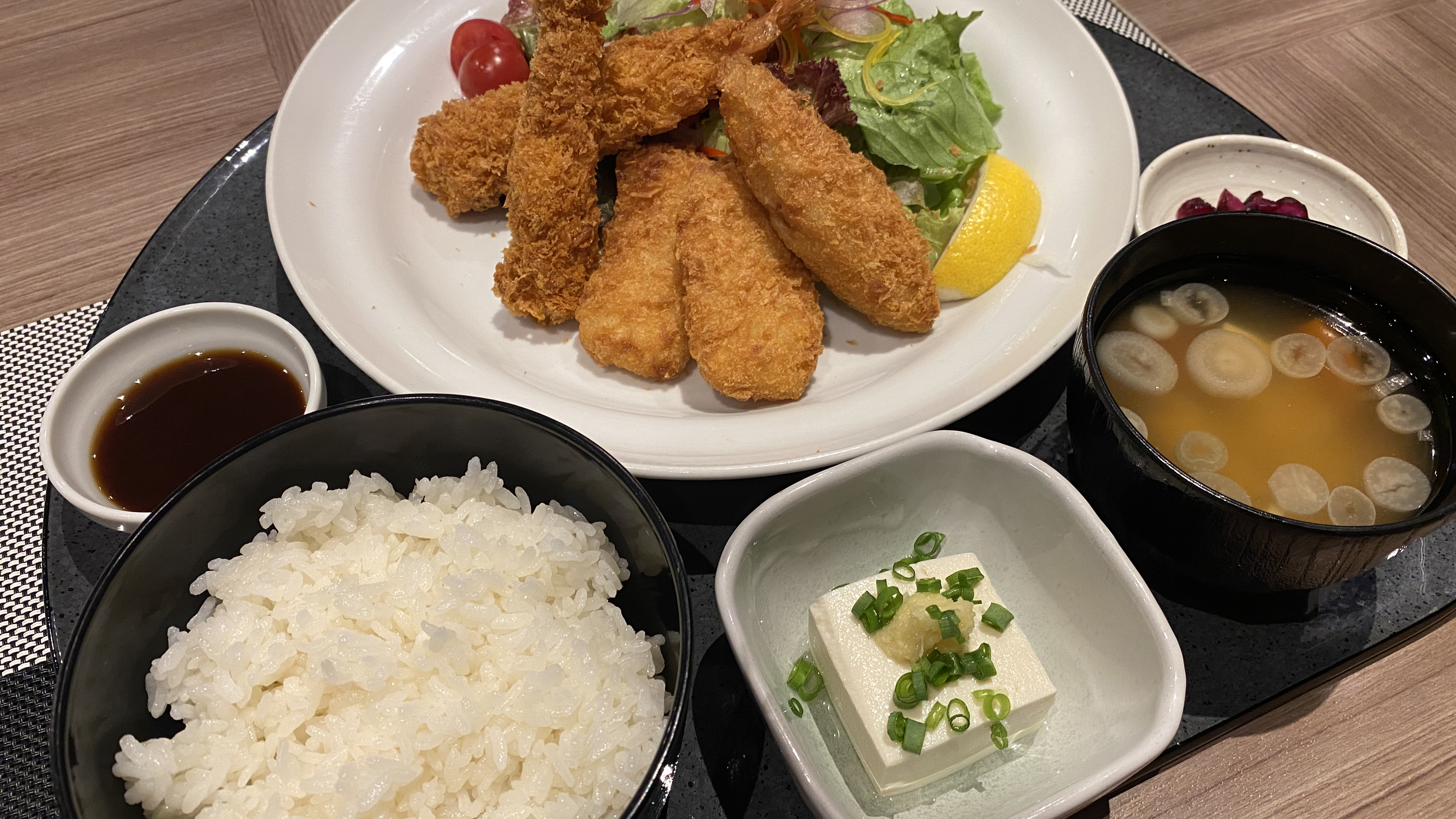 ◆【仙台東・夕食オリジナルメニュー】三陸産真鱈のミックスフライ定食