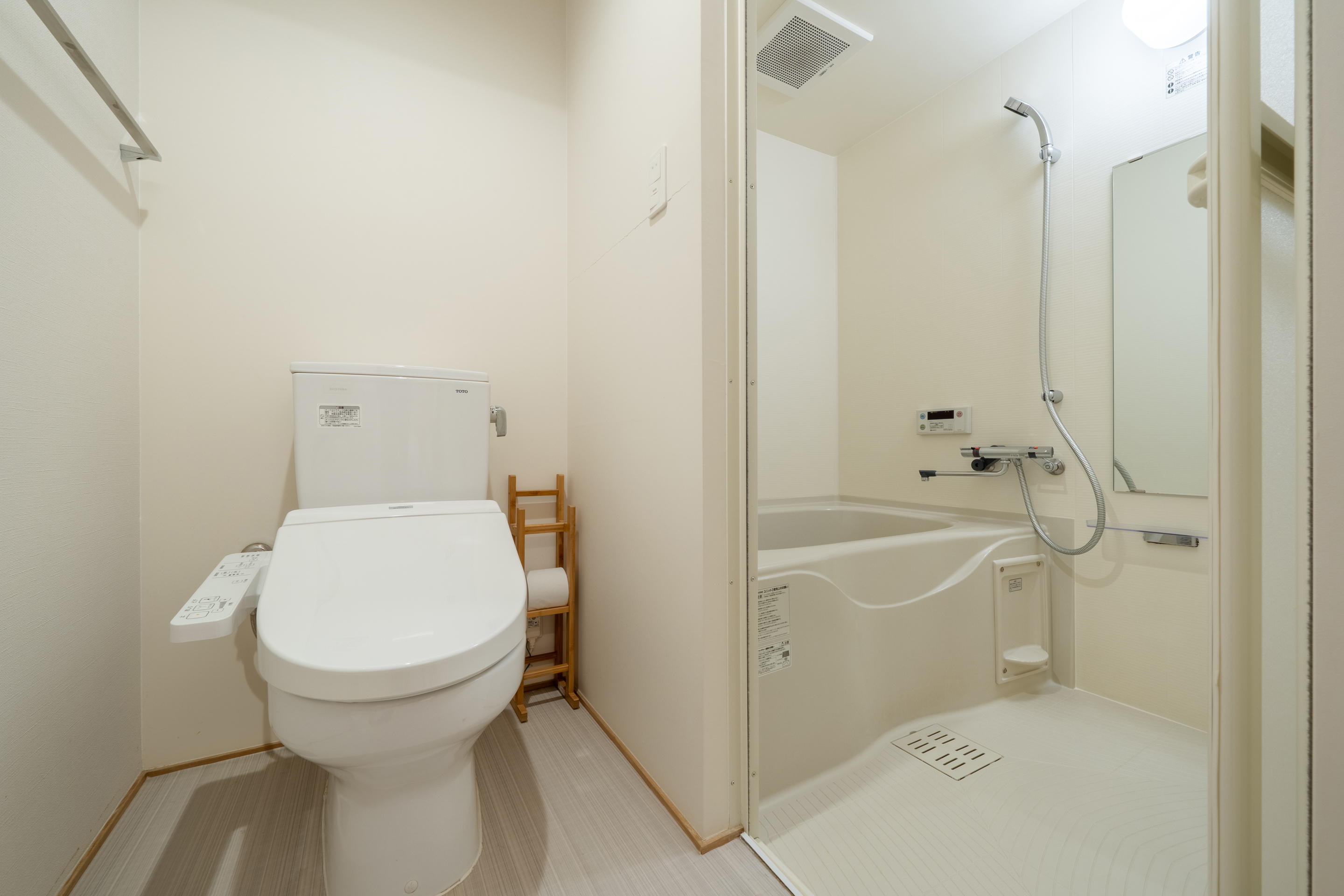 Hachi Inn　スタンダードツイン浴室