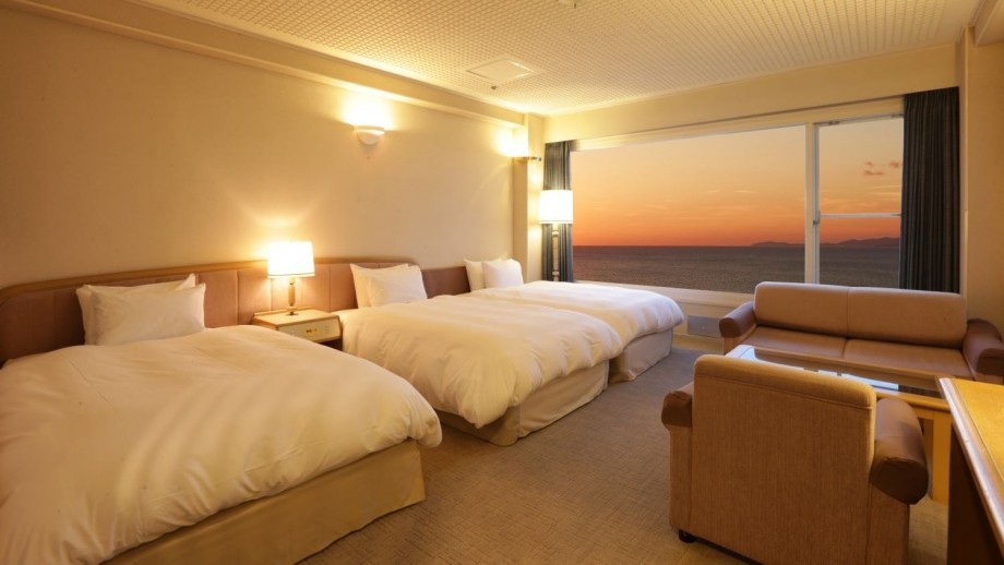 【お部屋】【モデレートトリプル/海を臨む】40㎡／4名迄／喫煙