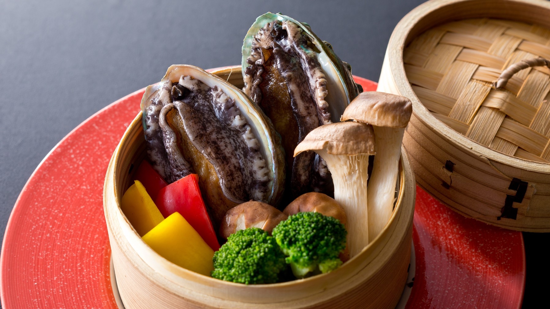 冬の饗宴〜ビュッフェ×鮑蒸籠蒸しで味わう海の贅沢〜