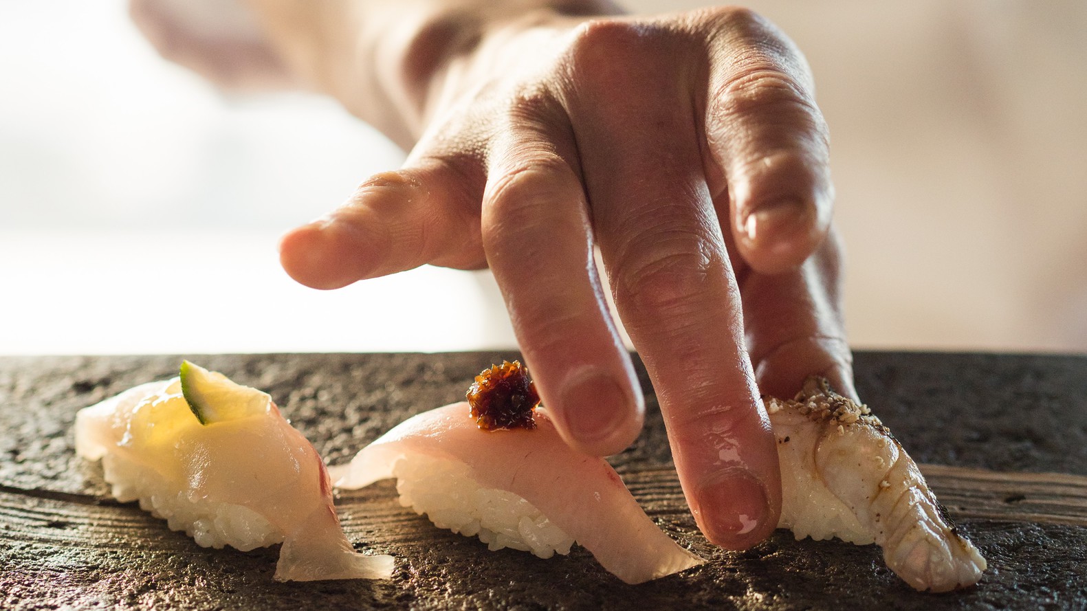 【夕食基本】寿司カウンターの「八咫」は目の前が海！白浜の海の幸を味わう◆2食付き
