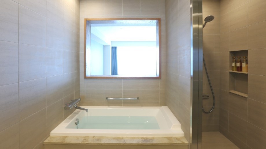 【デラックスルーム/海を臨む】50㎡／4名迄／禁煙