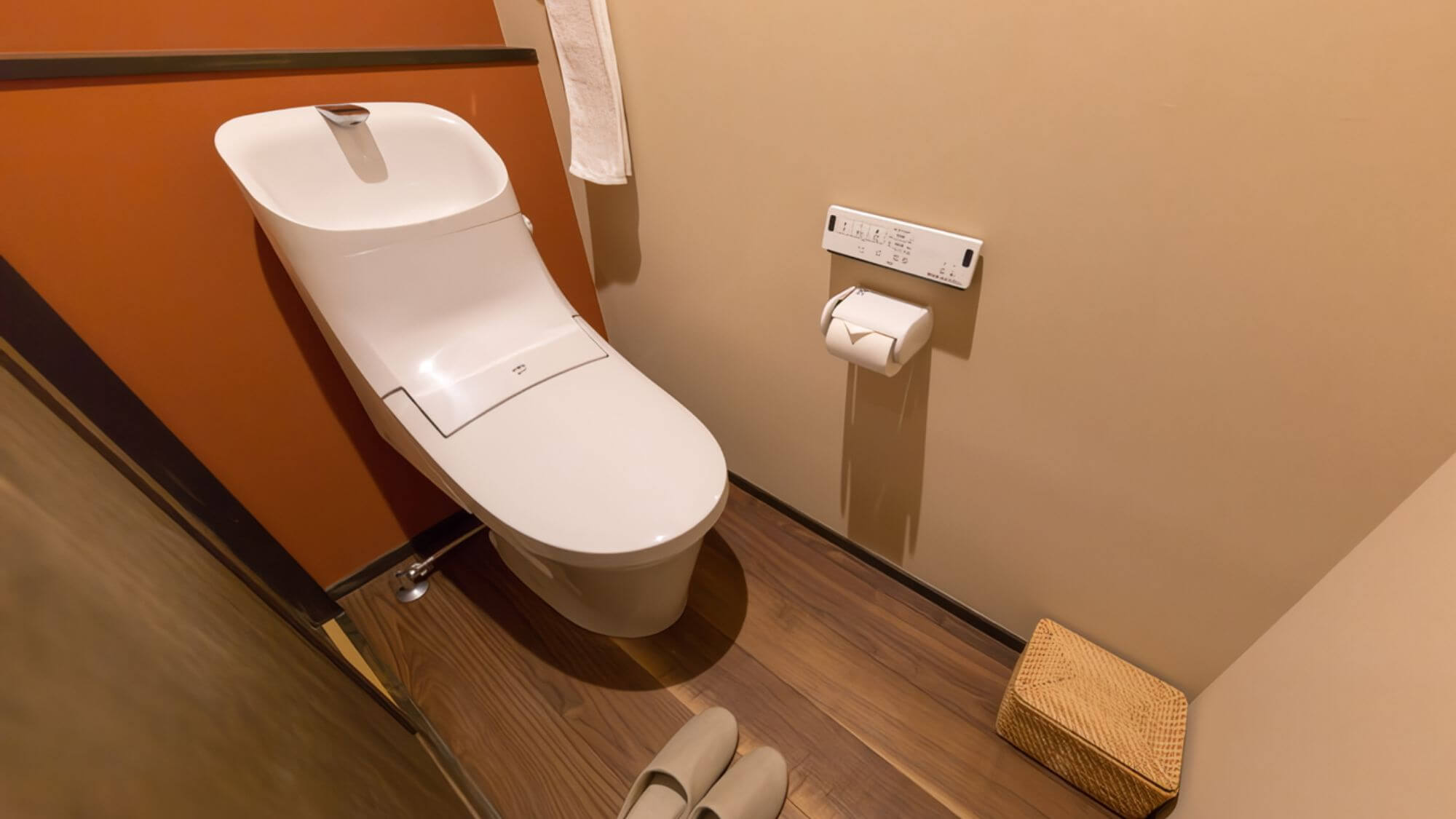 洗浄機付きトイレ