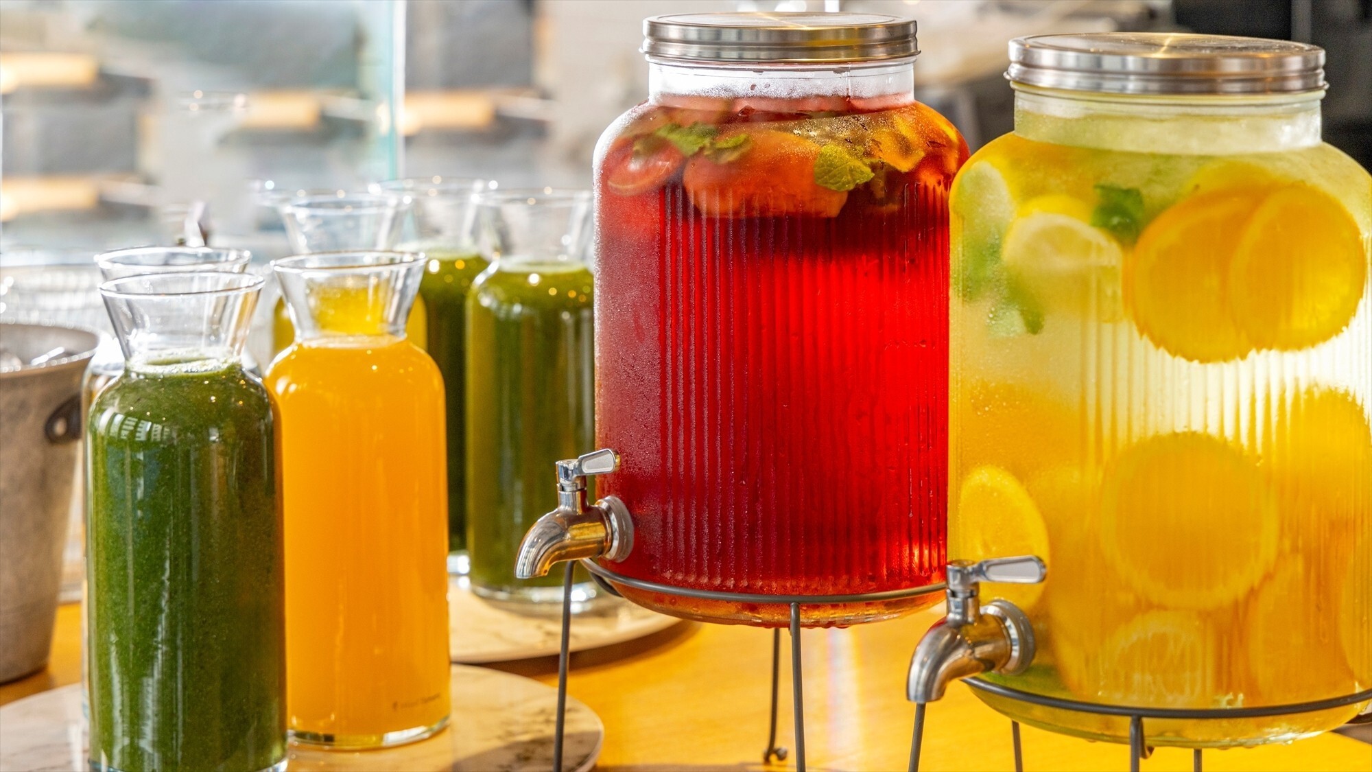 【ブレックファースト】デトックスウォーター、ビネガードリンク、スムージーはじめ、フルーツジュース各種