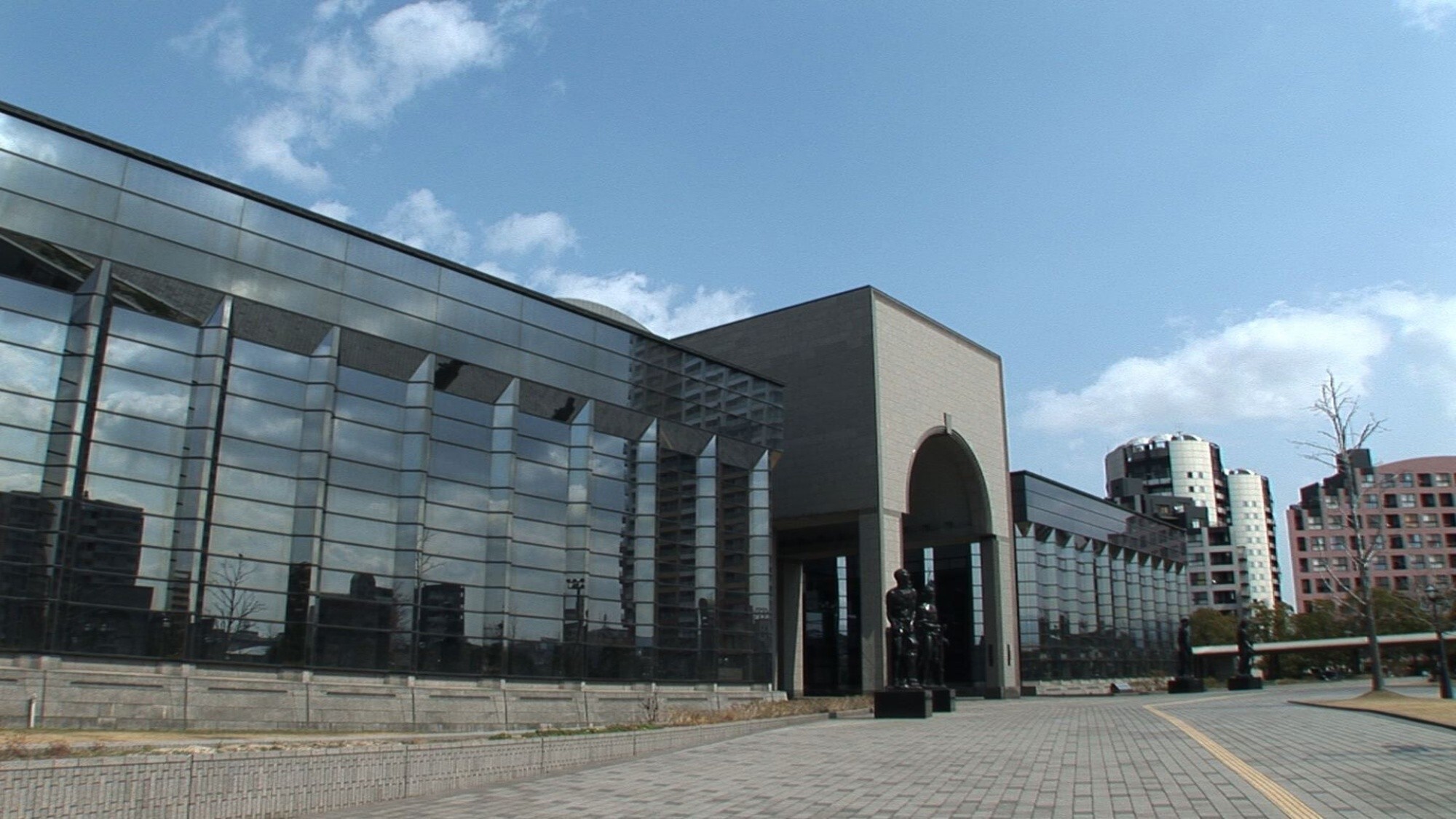 周辺観光/【福岡市博物館】国宝「金印」や旧福岡藩主・黒田家に伝来した黒田家資料など多数展示