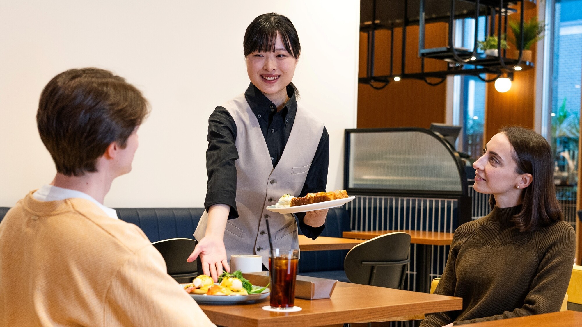 【ブレックファースト】Near Equal - ブレックファーストイメージ