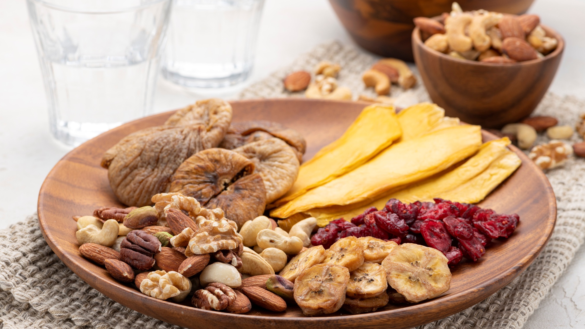 【カフェ】メニュー一例：ミックスナッツ・ドライフルーツ　※イメージ