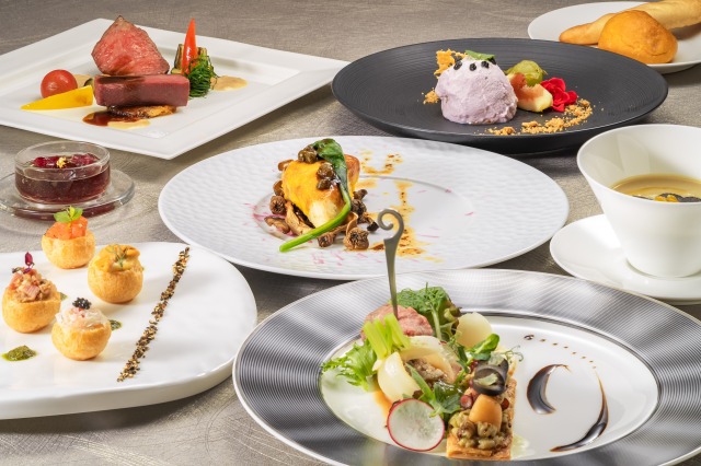 【スプリングSALE】愛犬と一緒にフレンチのフルコースを愉しむ　寛ぎの空間と温泉で癒されて