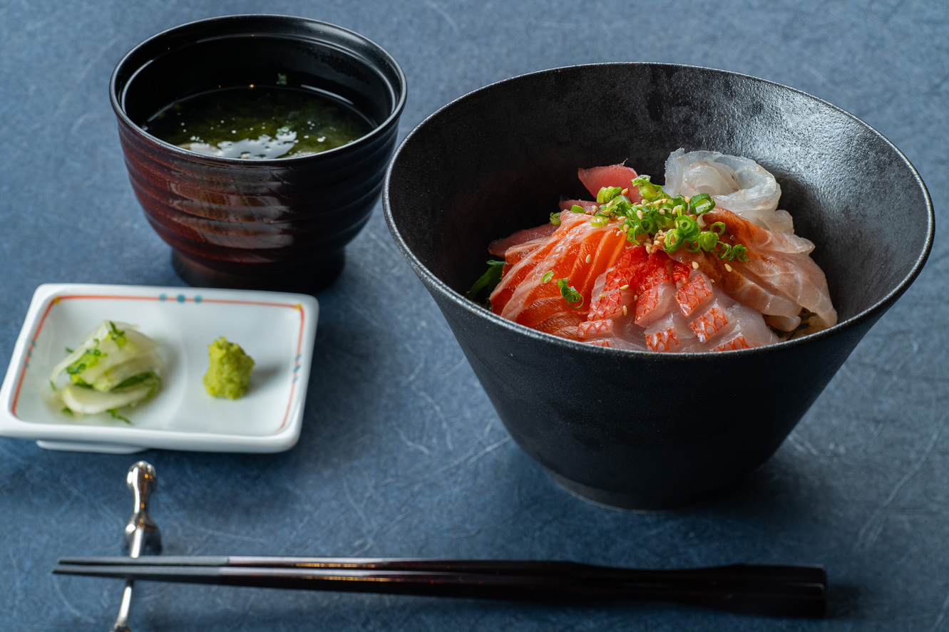 【素泊まりプラン】　ルームサービスで使える2000円館内利用券付き♪ 