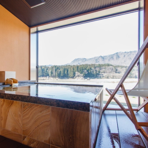 An open-air bath exclusively for "Seseragi."