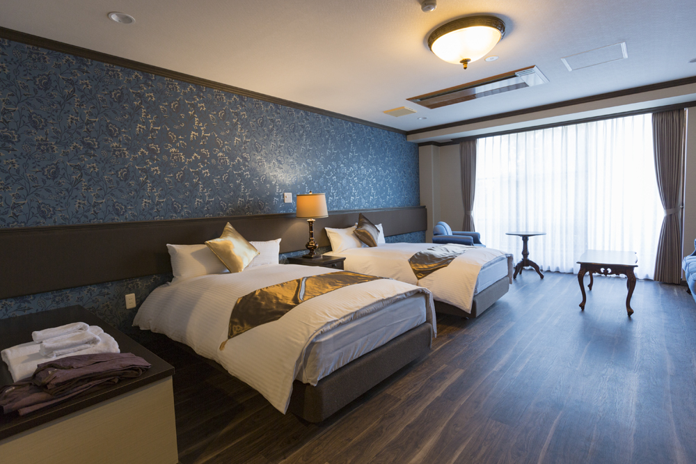 デラックスルーム寝室