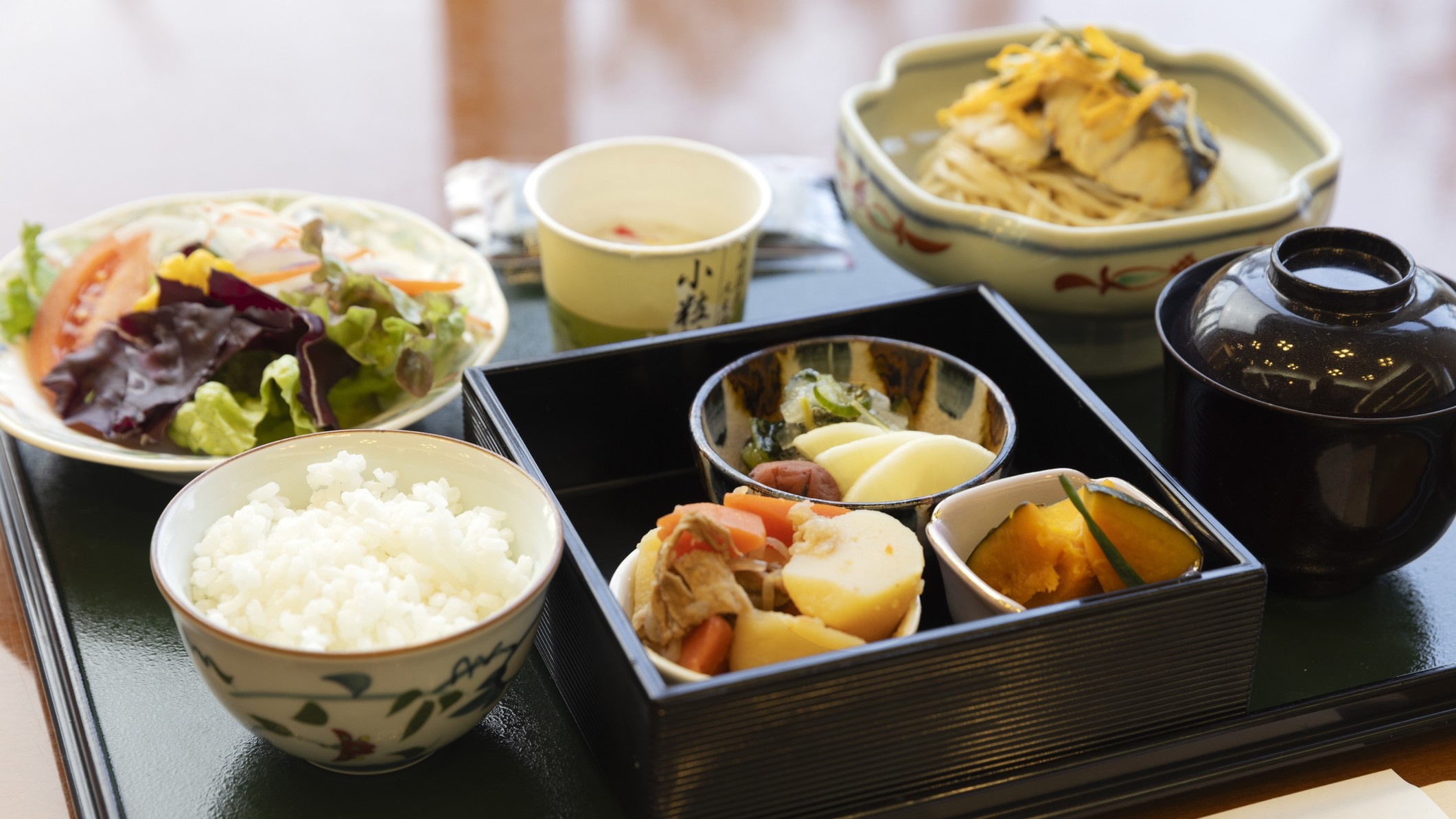 琵琶湖を眺めながら朝食を 近江の食材を使った60種類の和洋ビュッフェ　シンプルプラン【朝食付き】