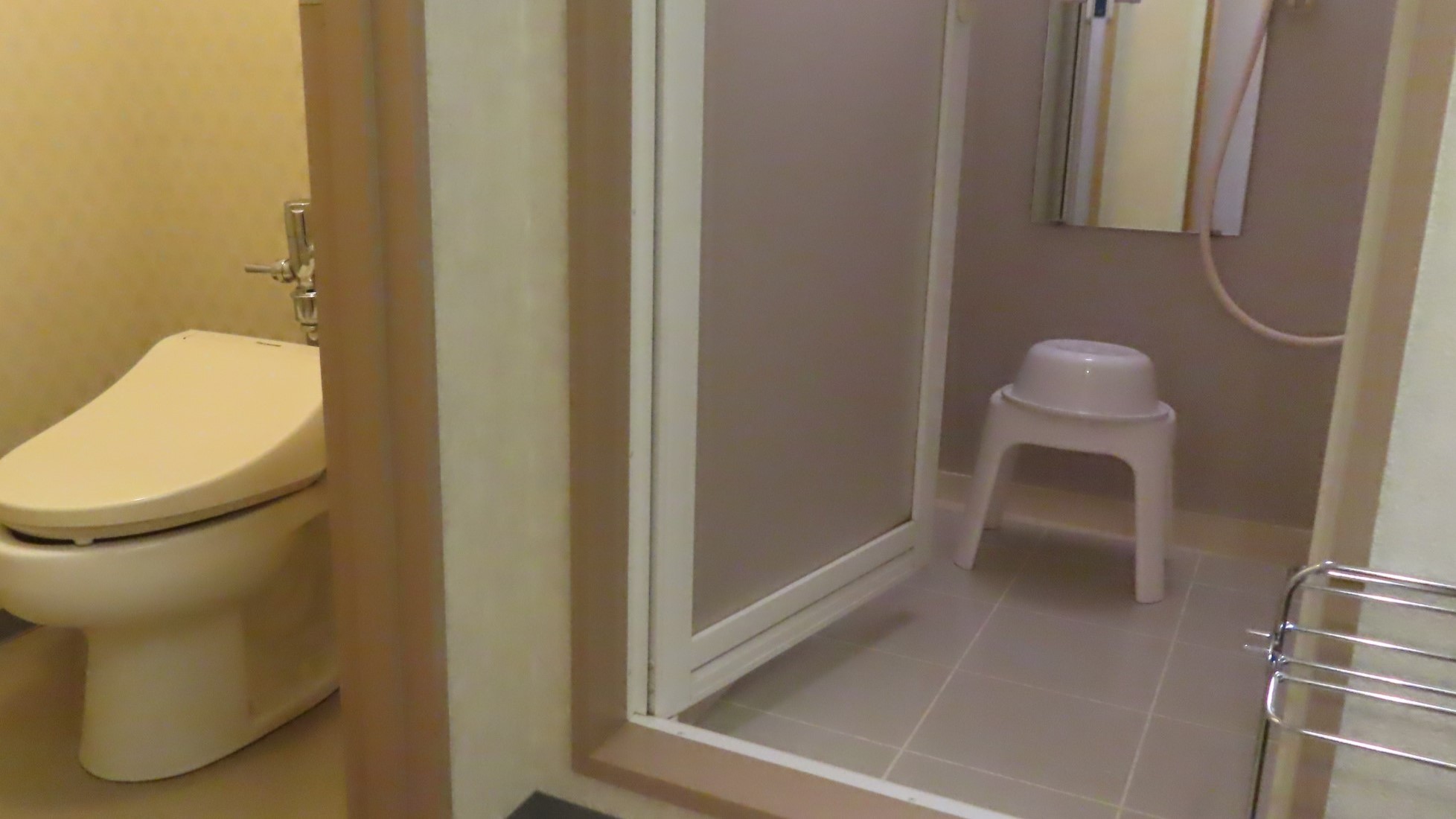バスルームとトイレが独立しています（和室ハリウッドツインと和洋室デラックスルーム）