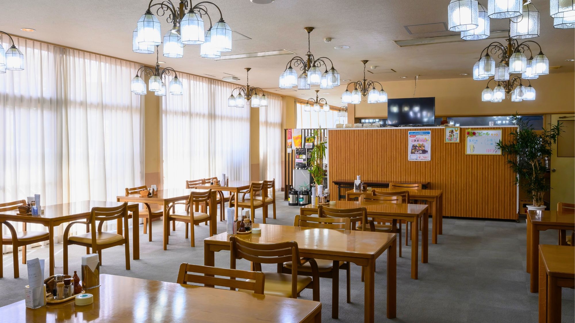 【冬の特選〜極み】新鮮お造り大皿盛に福井越のルビーの特製すき焼きも！料理長こだわり冬の味覚を贅沢に