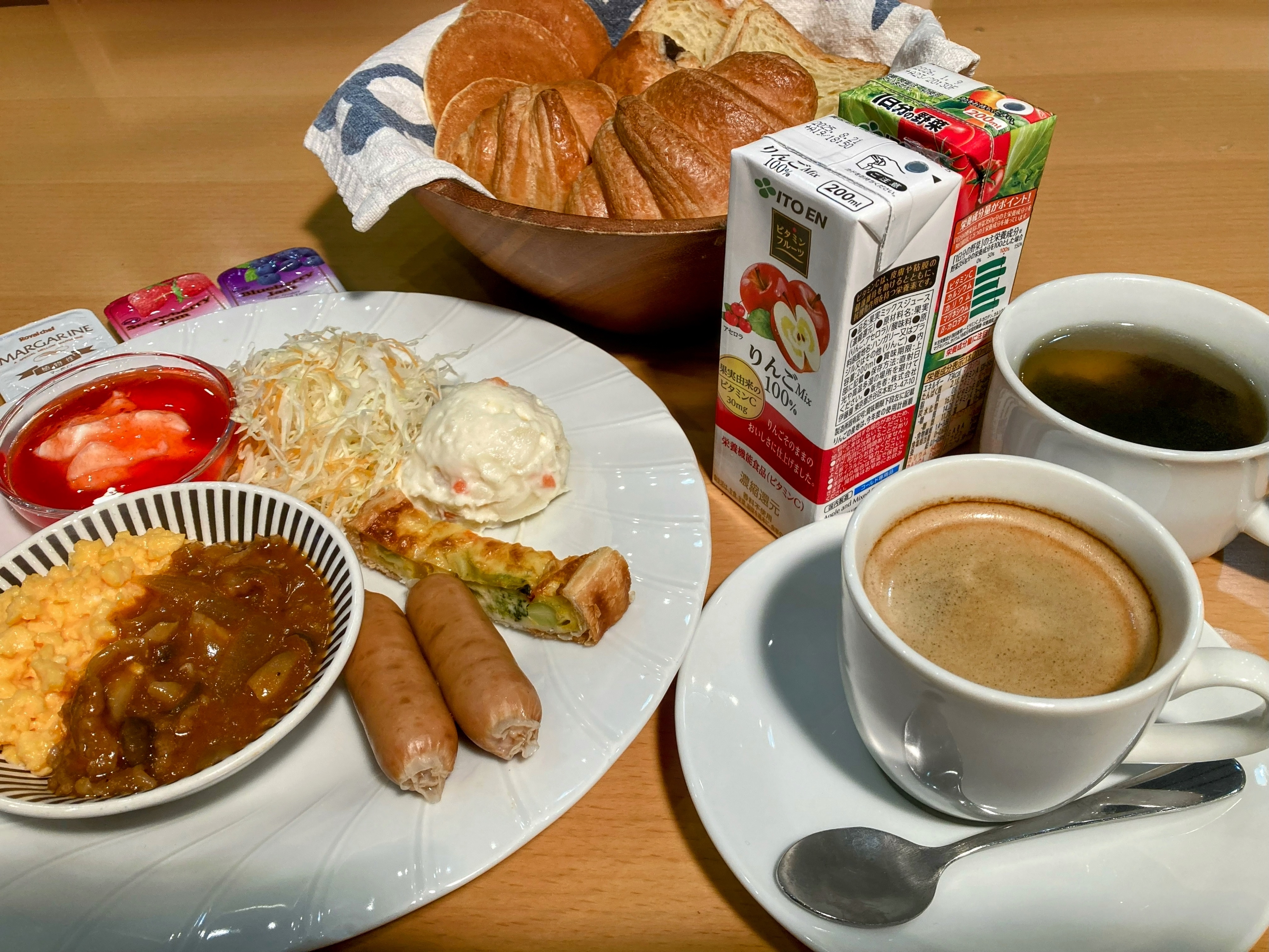 朝食