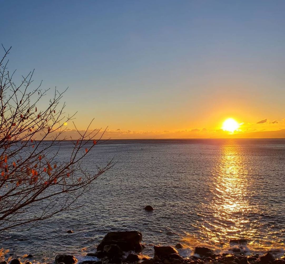 部屋から朝日が楽しめます。