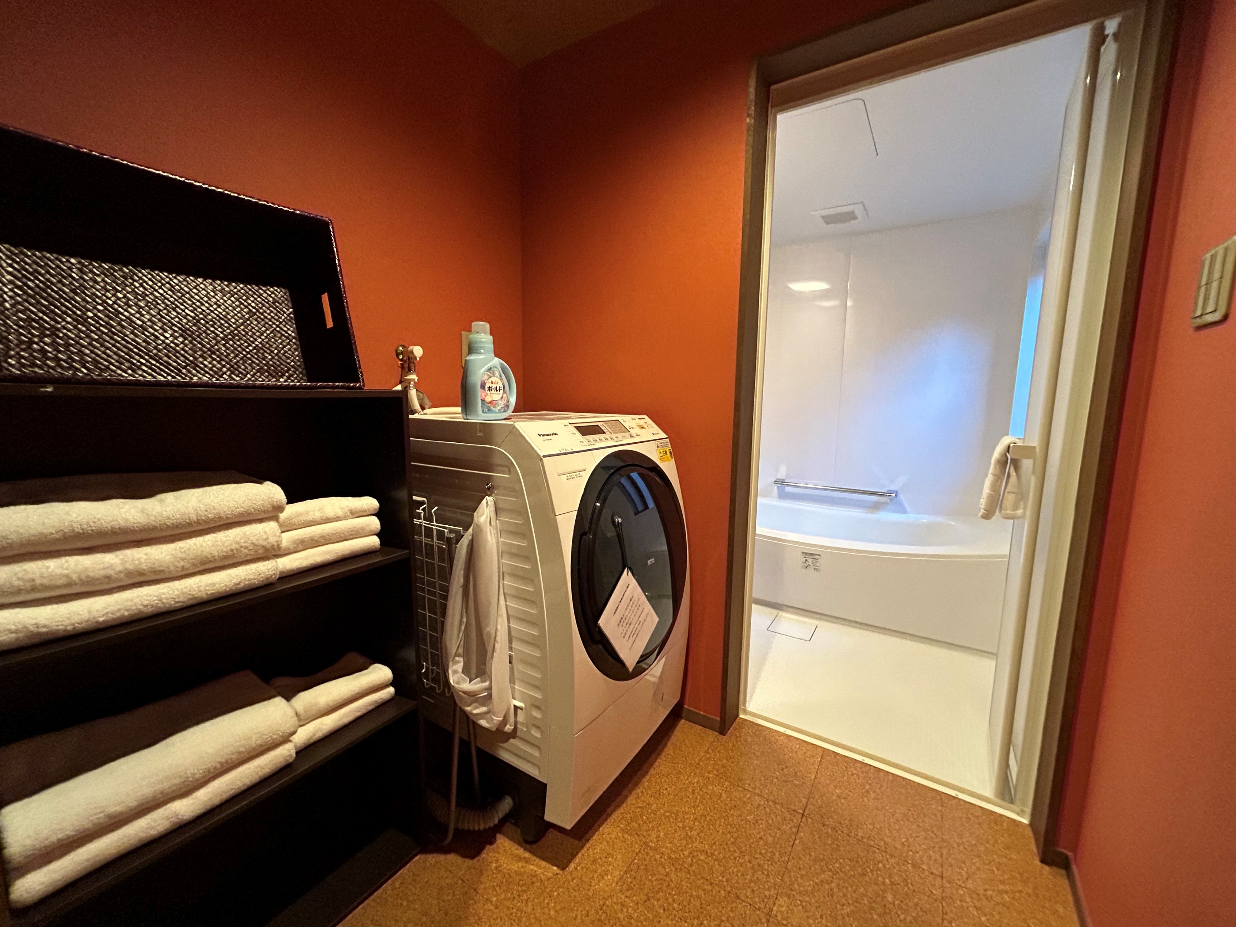 １階お風呂脱衣場