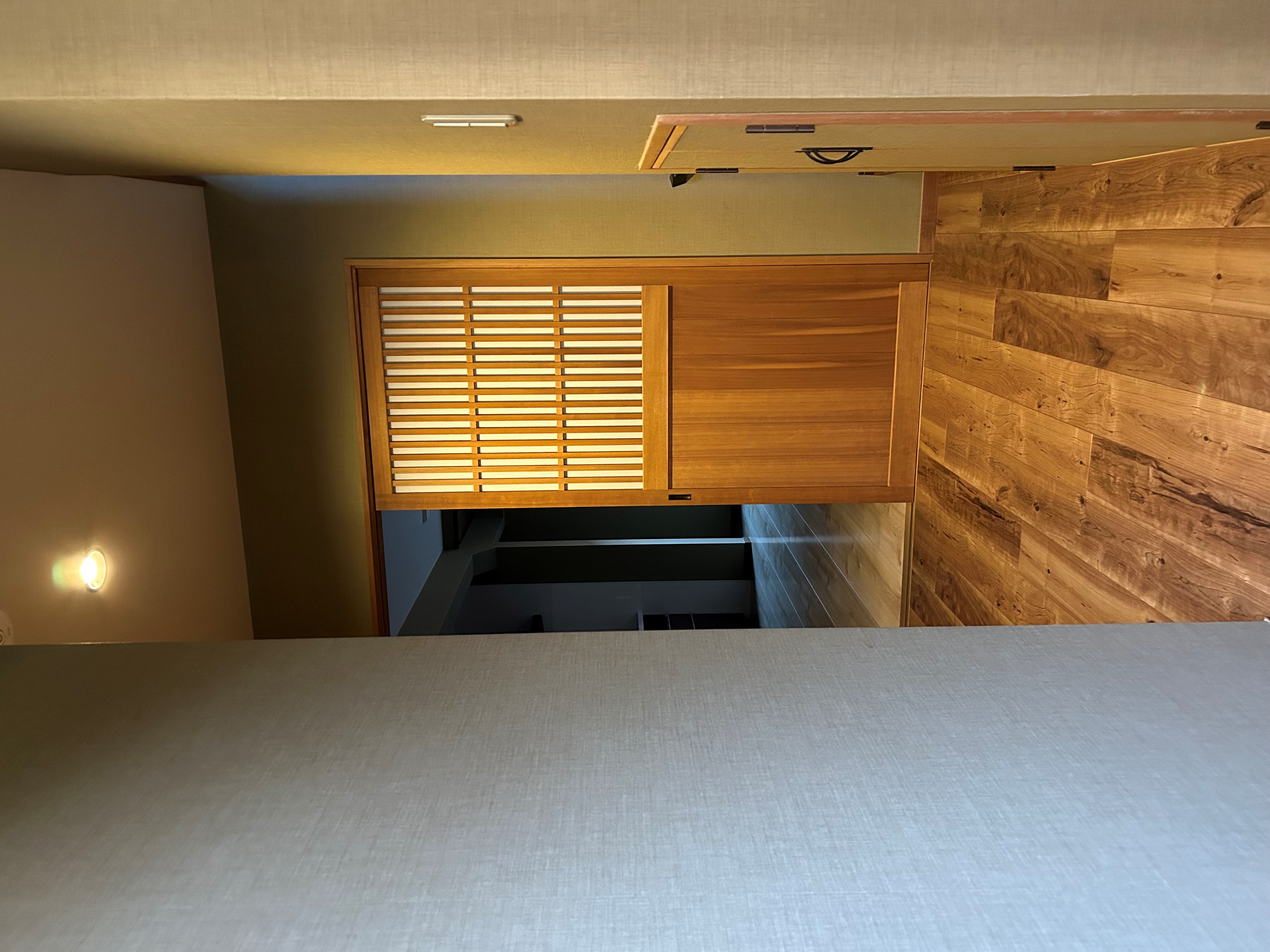 １階玄関入り口内廊下