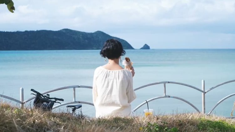 徒歩10分の海辺で、風や光にふれて心をととのえる