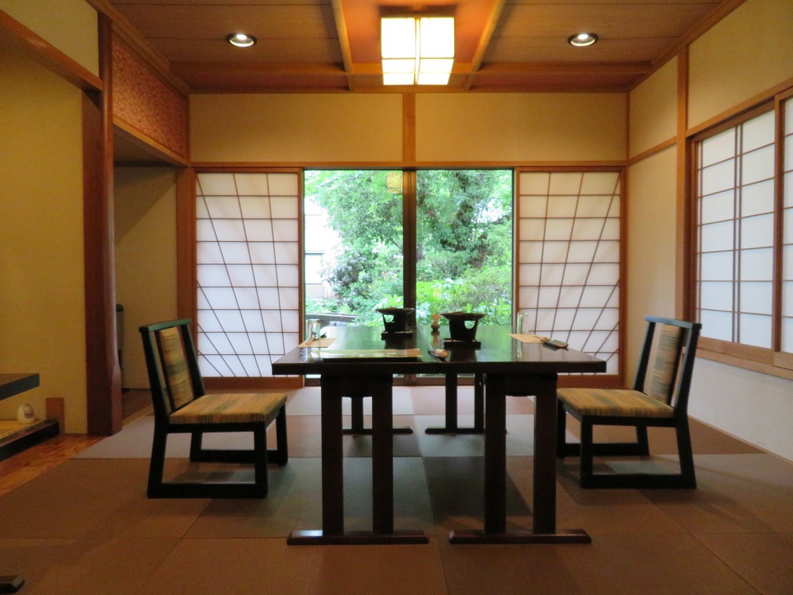 【期間限定】　栃木和牛100g鉄板焼き＋選べるドリンク1杯付：個室の食事処でプライベートなお夕食を！