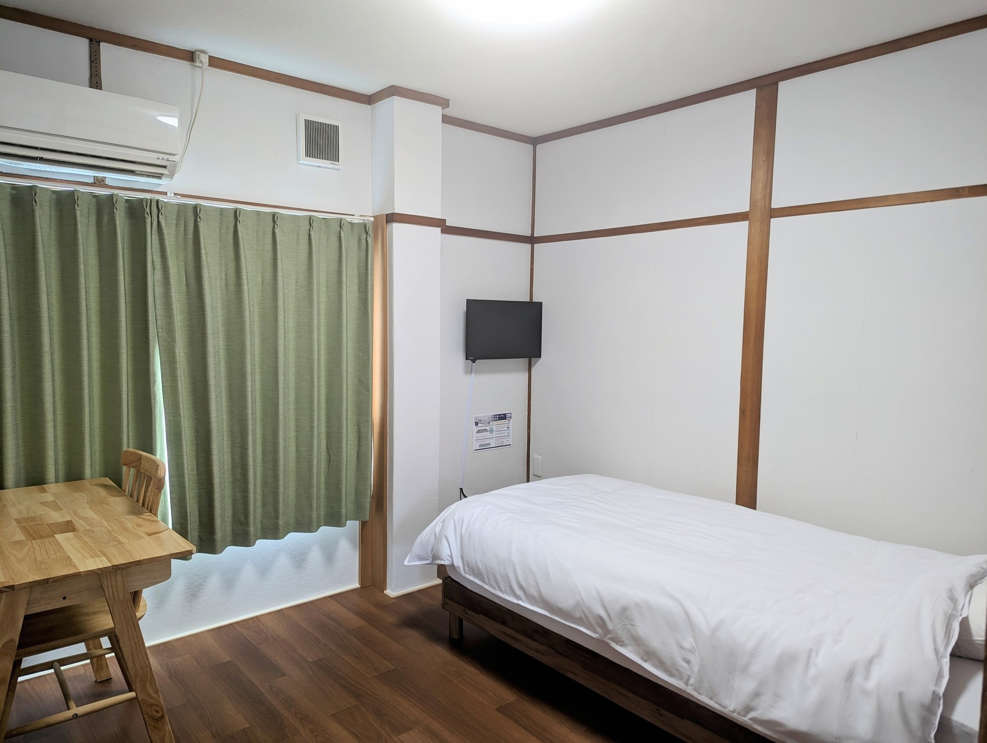 ★3階洋室シングル★素泊まり市内最安値★Wi-Fi完備★共同シャワー