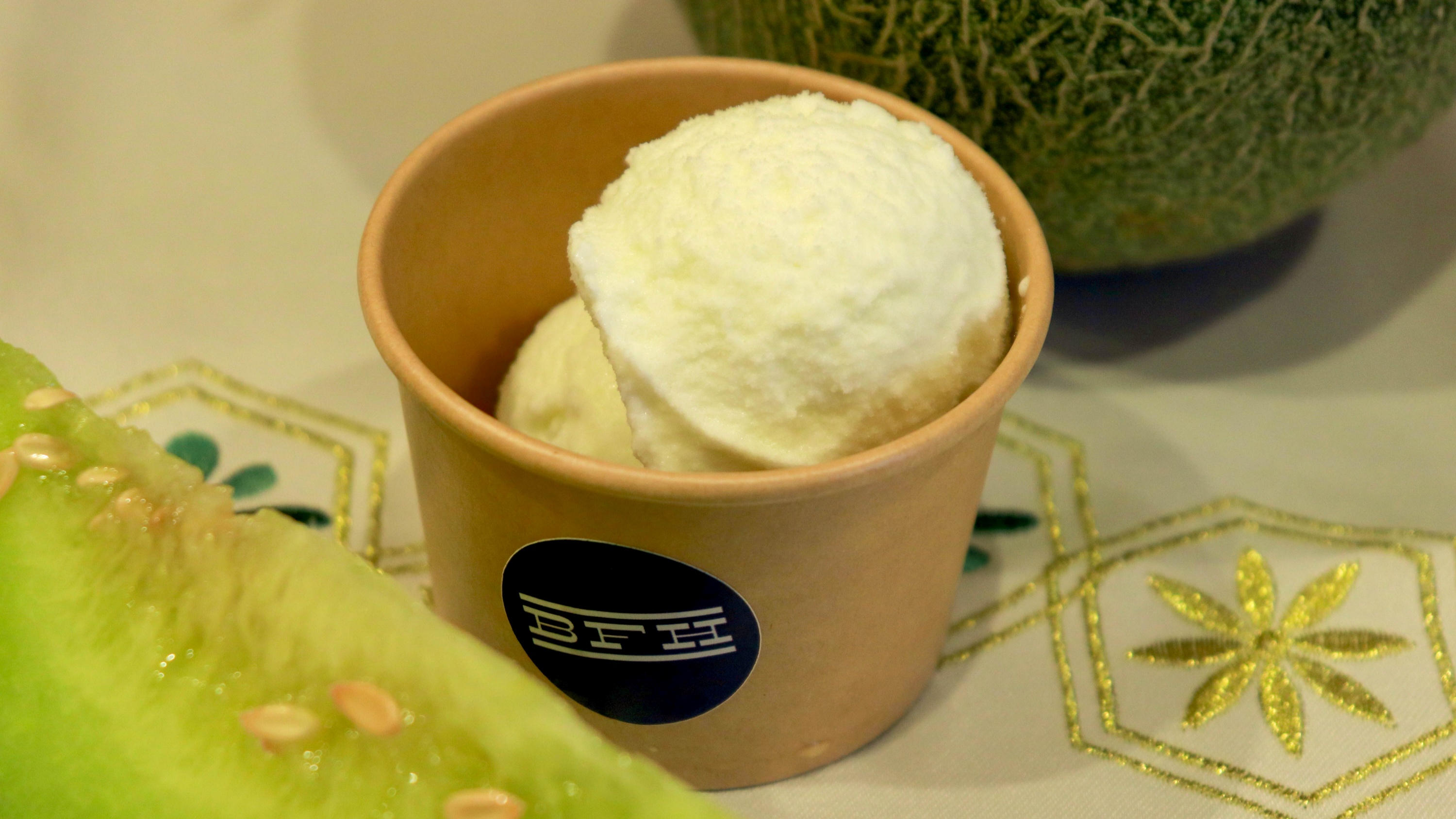 【初夏のBREAKFAST】九州産メロンの夏色 自家製アイスクリーム