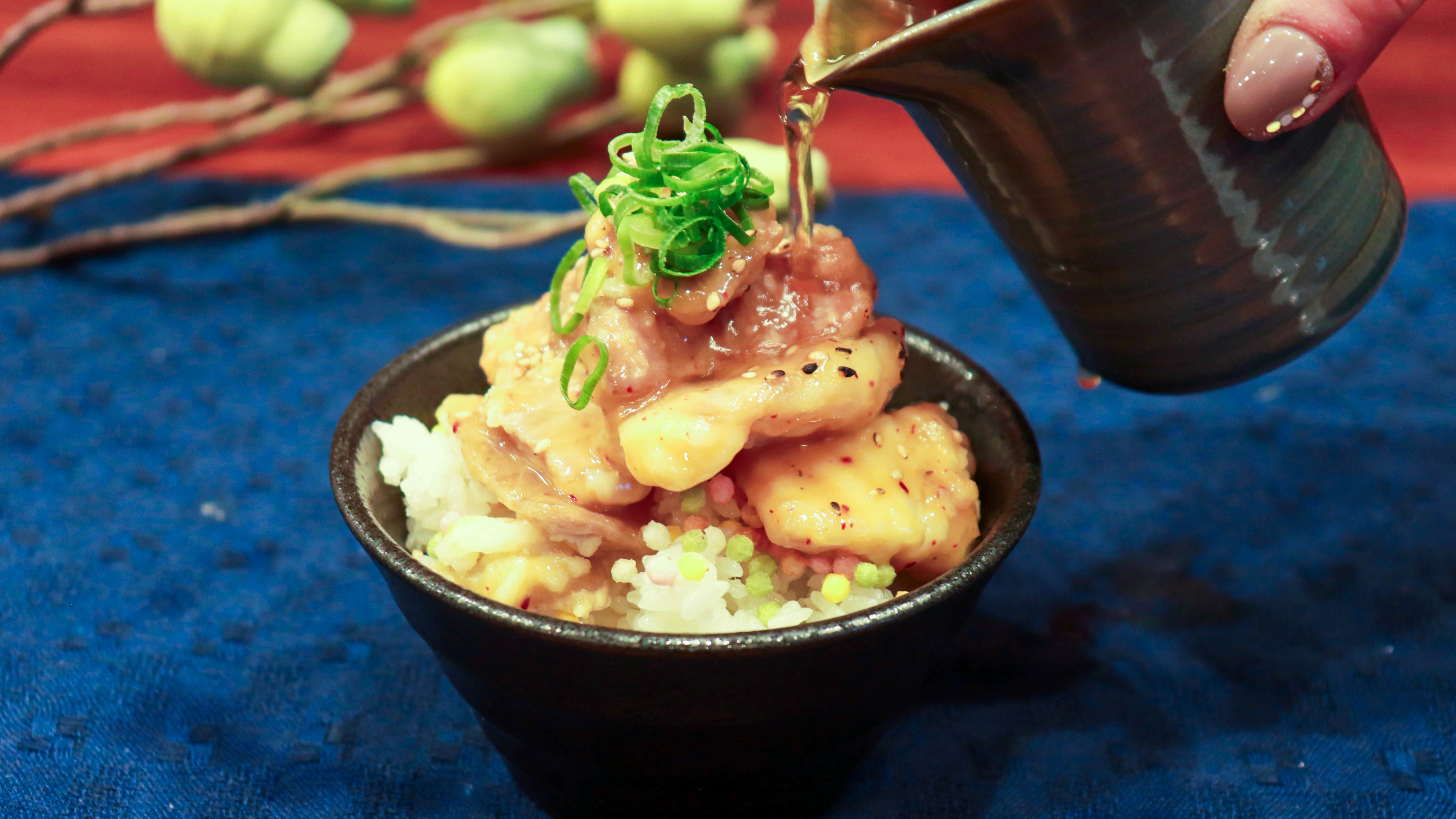 【初夏のBREAKFAST】博多味噌ホルモン茶漬け 〜水炊きスープ仕立て〜