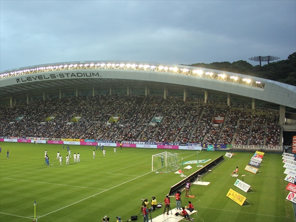 【レベルファイブスタジアム】車で15分！福岡のサッカーチーム、アビスパ福岡の本拠地。通称『レベスタ』