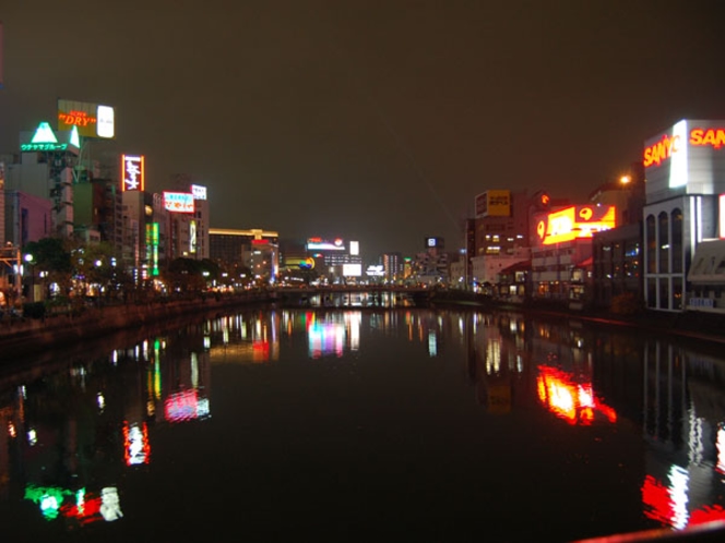 【中洲】日本三大歓楽街の一つ！車で15分でアクセス可能！
