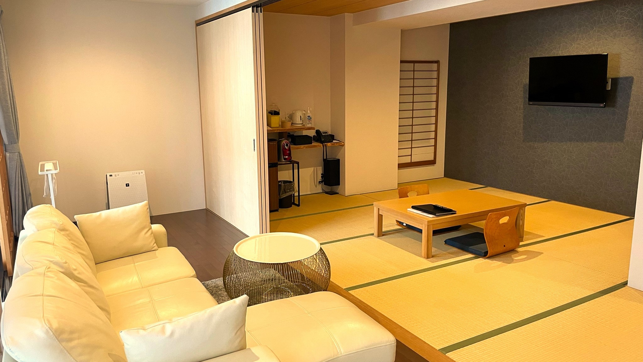 ［ファミリースイート］広い空間で、ご自由にお過ごしください♪