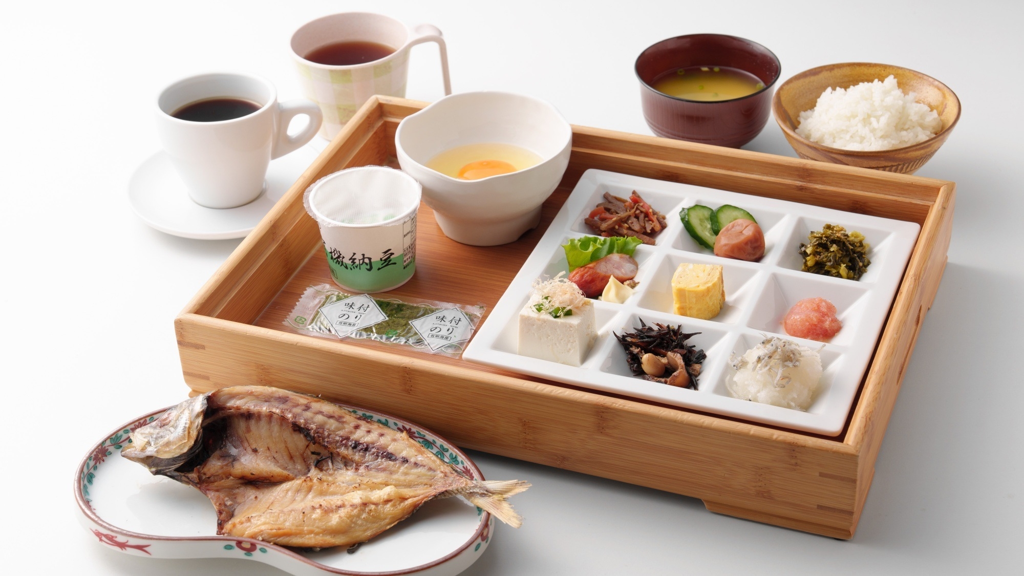 【おおいた和牛＆おおいた冠地鶏270gコース】海辺でいただく逸品。和牛と冠地鶏の贅沢プラン（2食付）