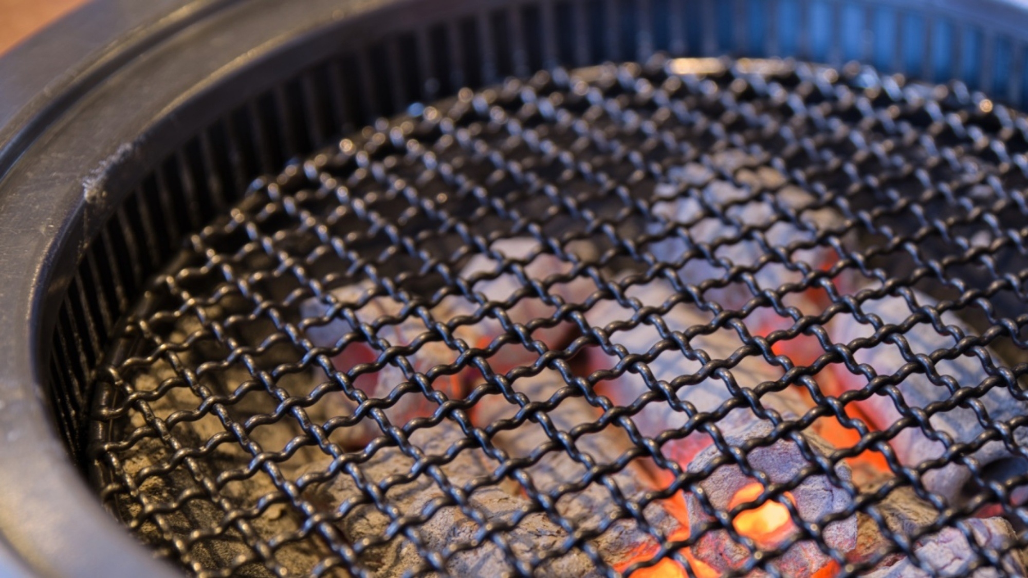 【期間限定】＜屋外BBQ＞記念日にこそ海辺の夜を。波音と潮風の中で味わう牛肉＆冠地鶏コース（2食付）