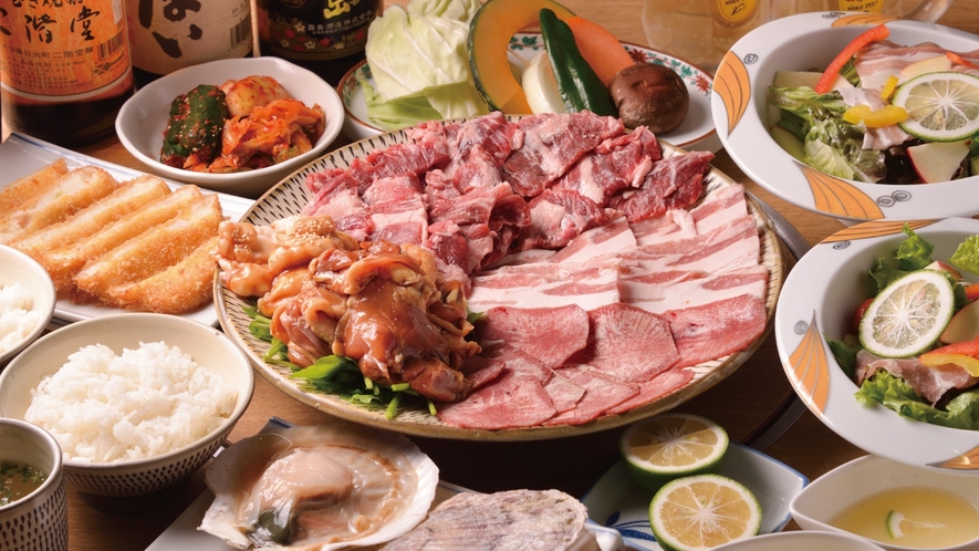 【夕食一例】牛肉＆おおいた冠地鶏コース