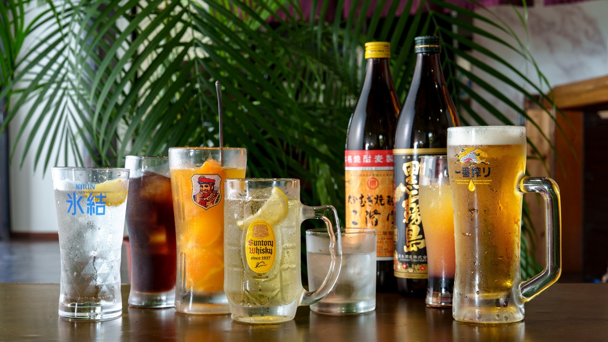 【ドリンク一例】ソフトドリンクからお酒まで、多彩なラインナップ