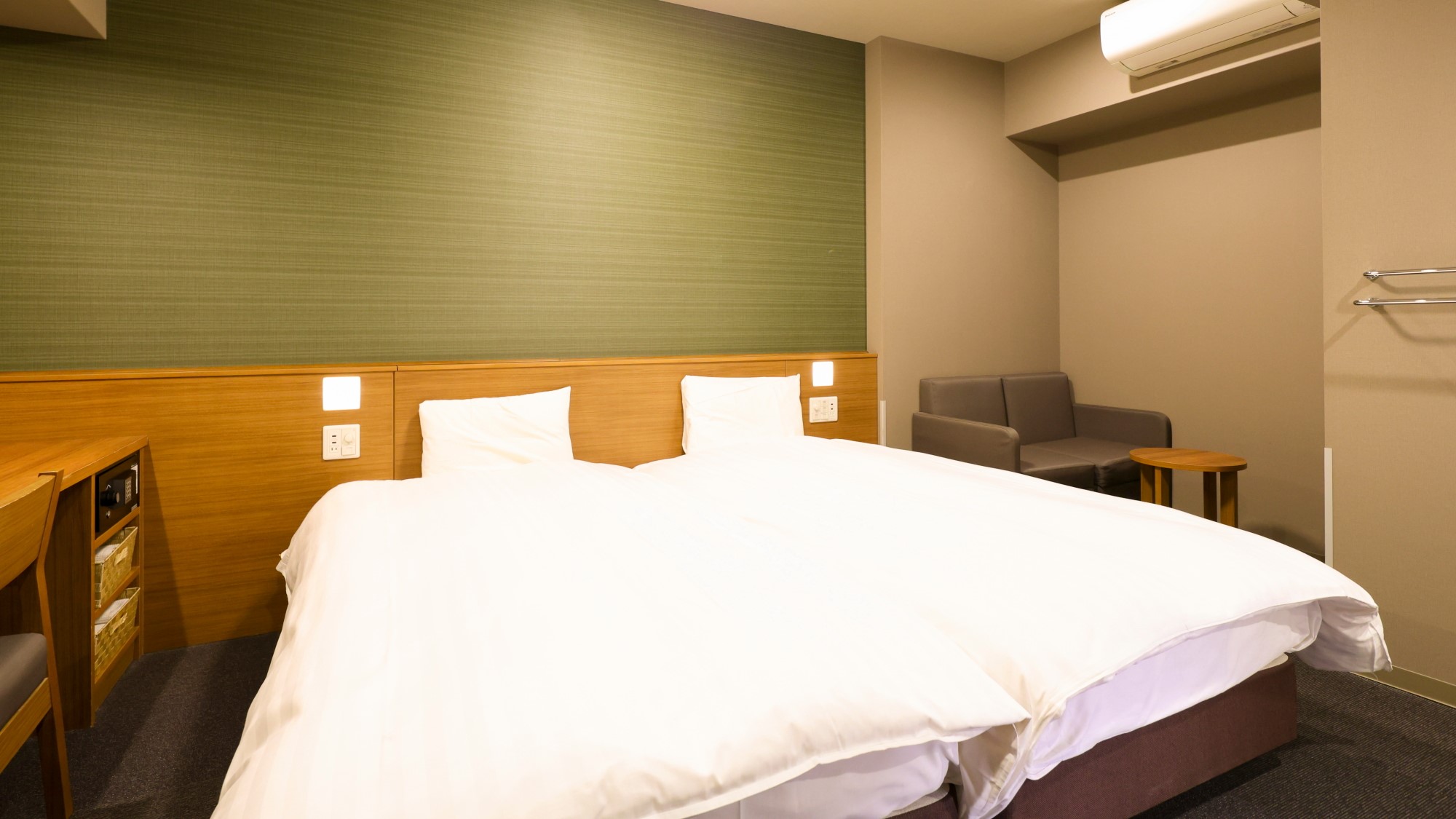 ハリウッドツインルーム【禁煙】(幅100cm&times;195cm&times;2台）24平米～26.1平米