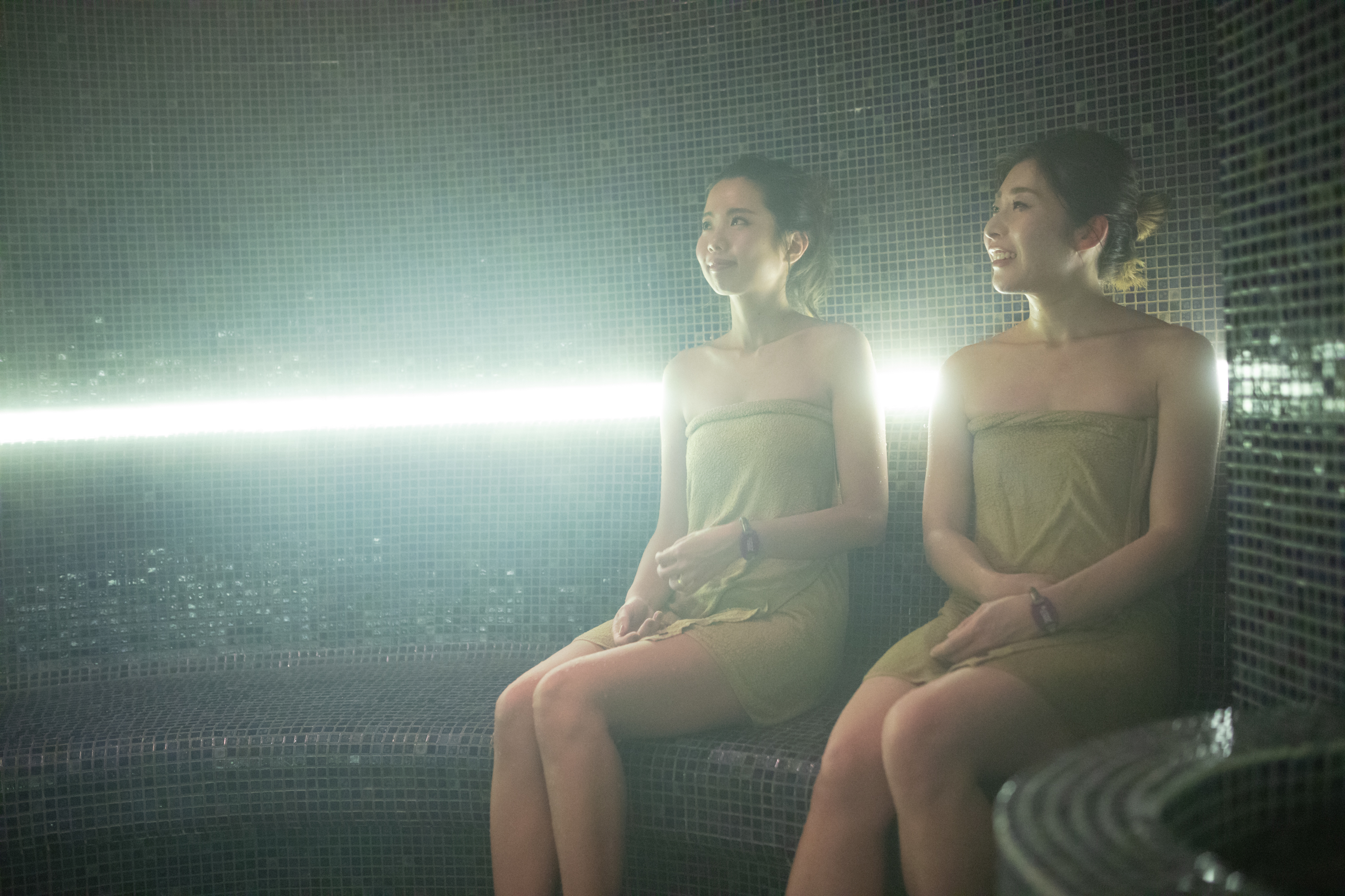 女子ミストサウナ