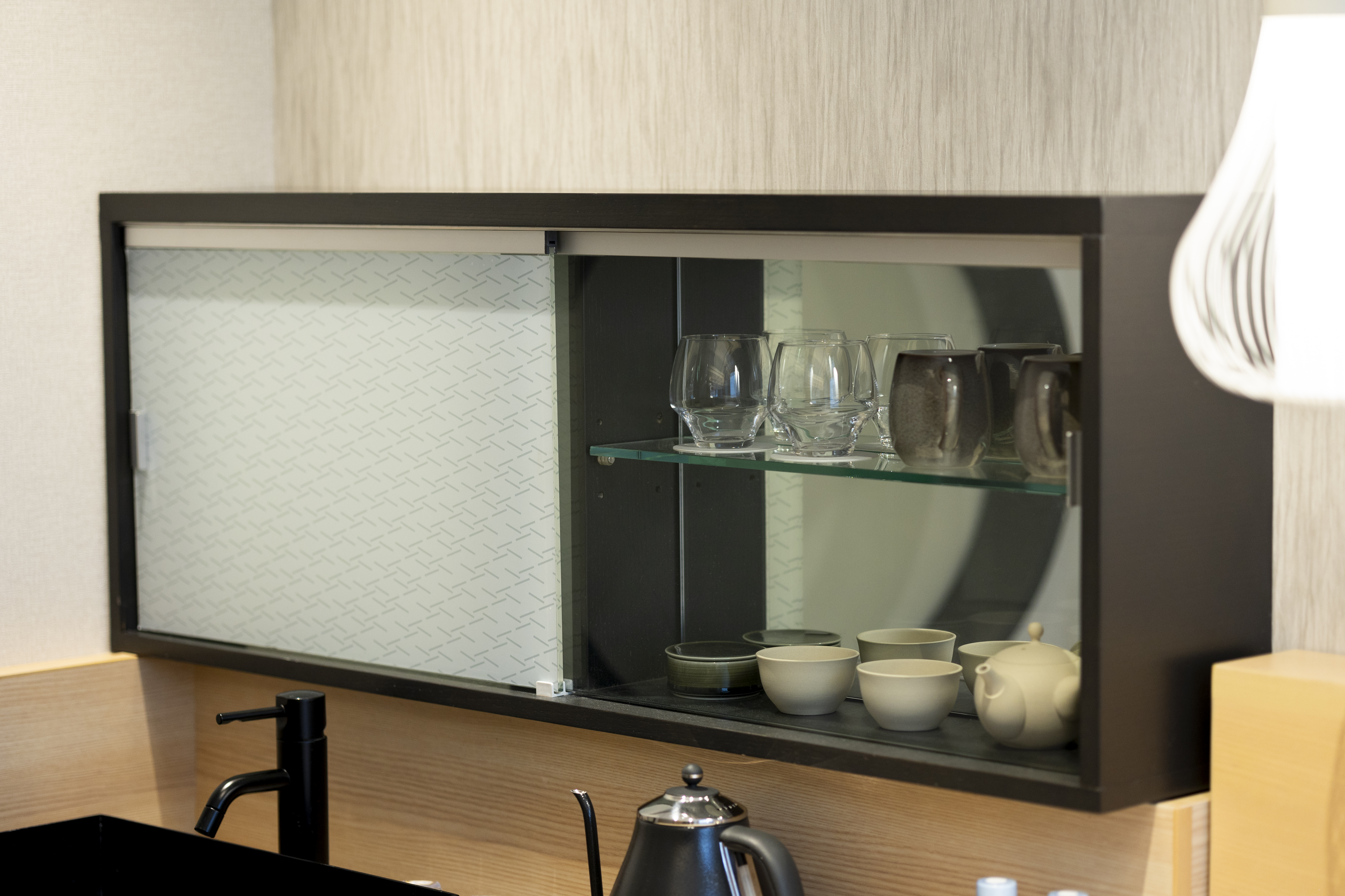 【客室】スーペリアダブルB -ENGAWA-（茶器）