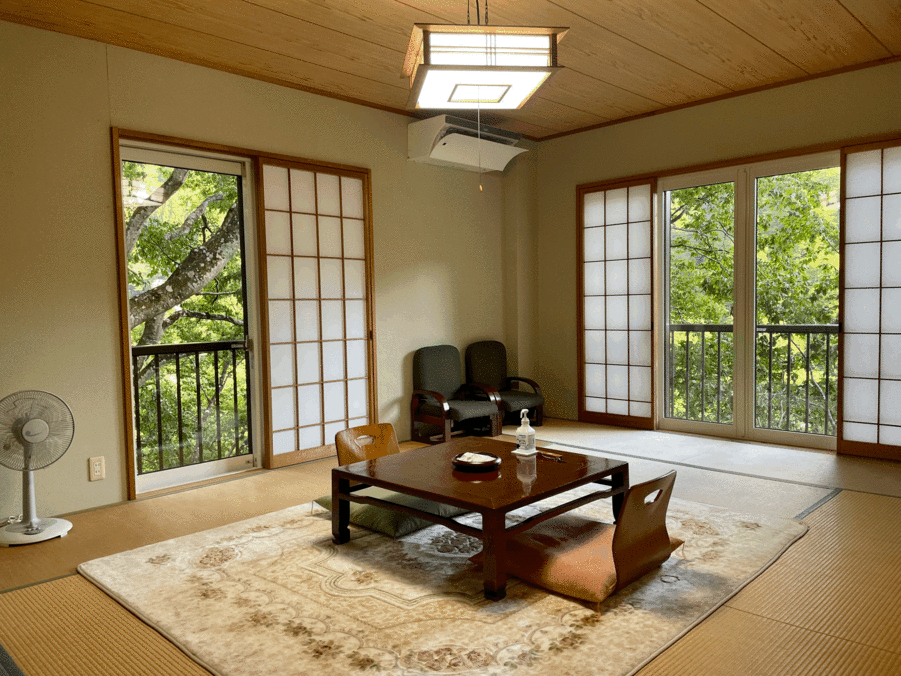 【スタンダートプラン】ジビエ・山菜料理と200年湧き続ける天然温泉かけ流し☆夕朝食付☆