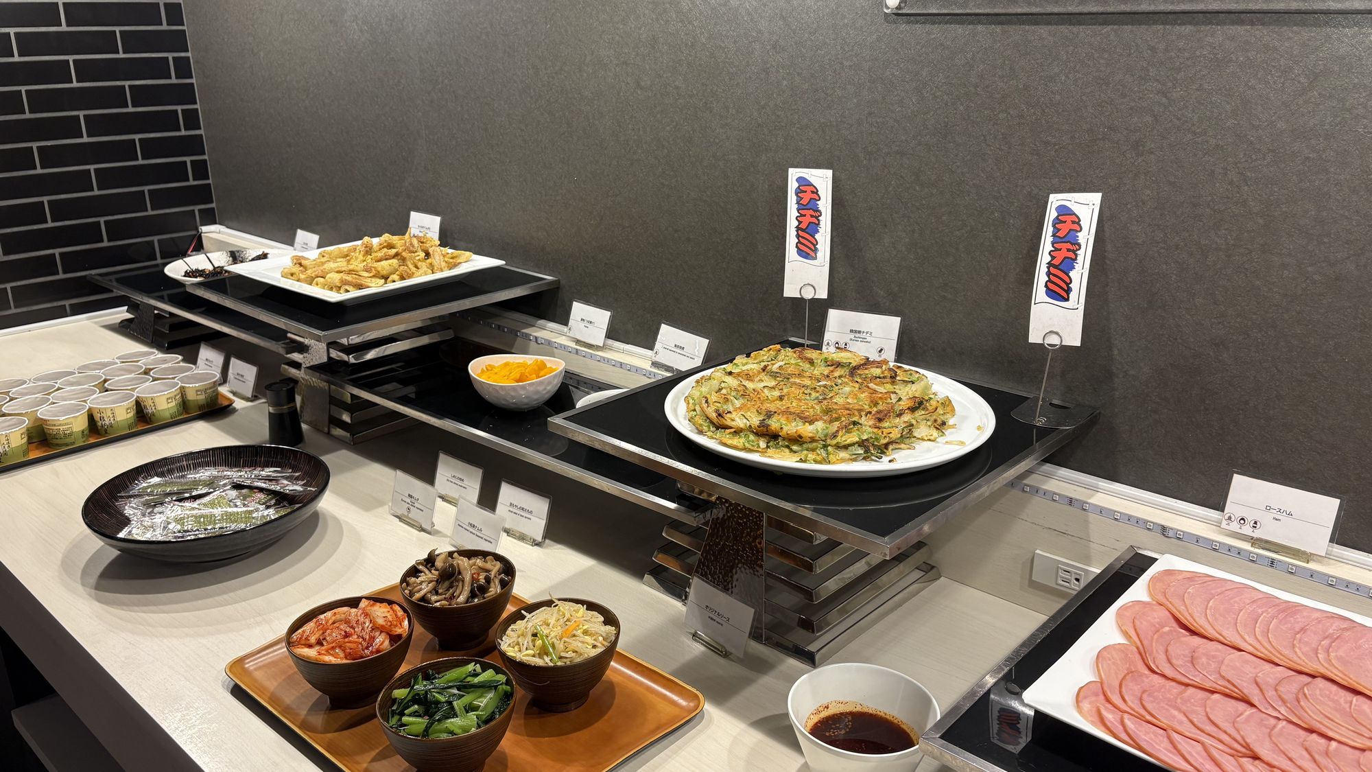 朝食ビュッフェ