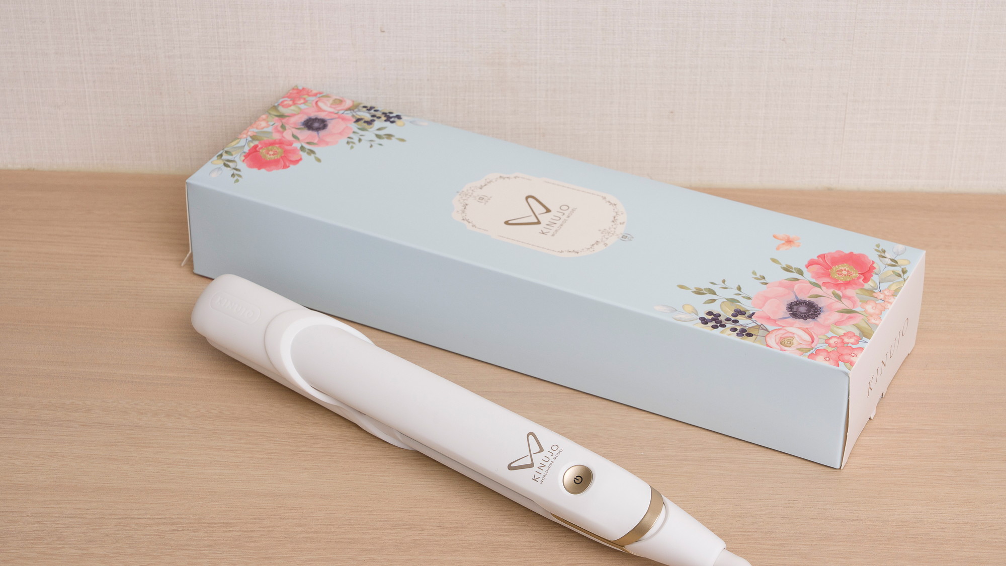 【レンタルアイテム】KINUJO W（ストレートヘアアイロン）
