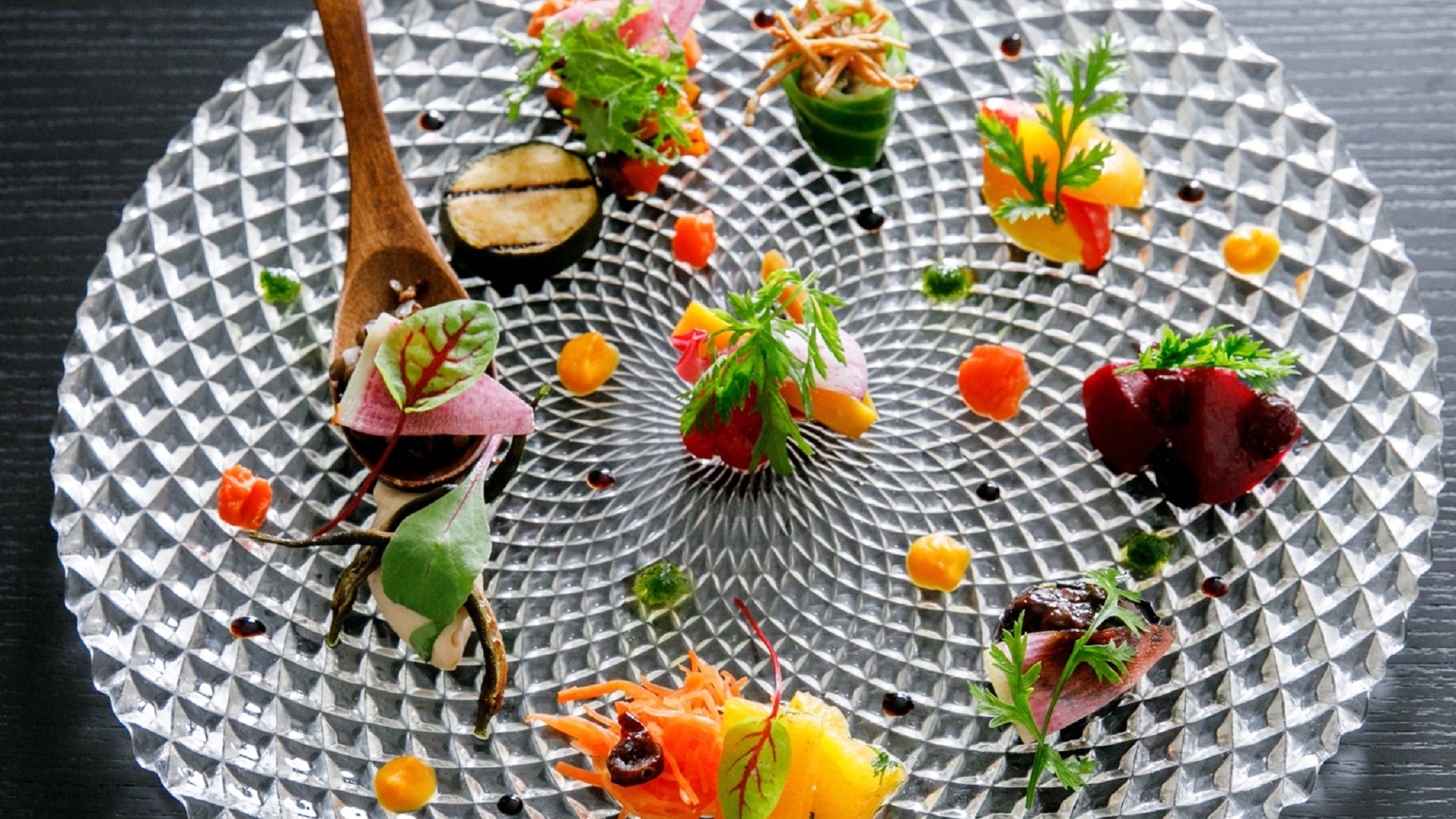 ヴィーガニズム対応フルコース料理　THE SCREENのフレンチレストラン【ブロンロネリ】