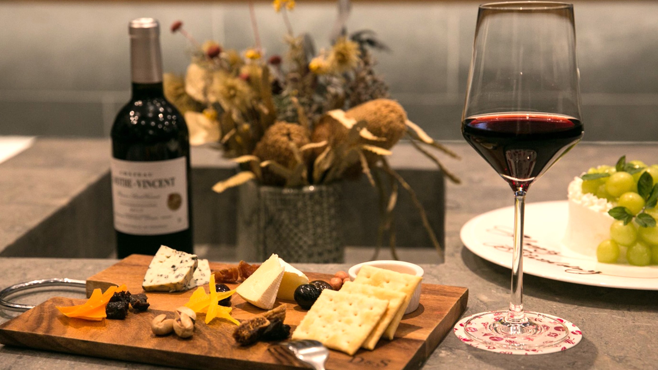 映えるお部屋でディナーパーティーを。