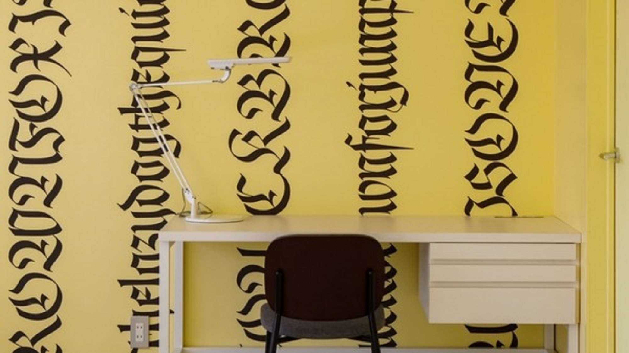 #301　数多のブランドとコラボするカリグラファー