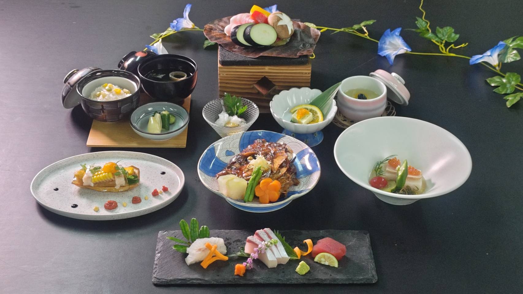 【50歳以上の方限定】『特選会席』お食事アップグレード、2食付プラン