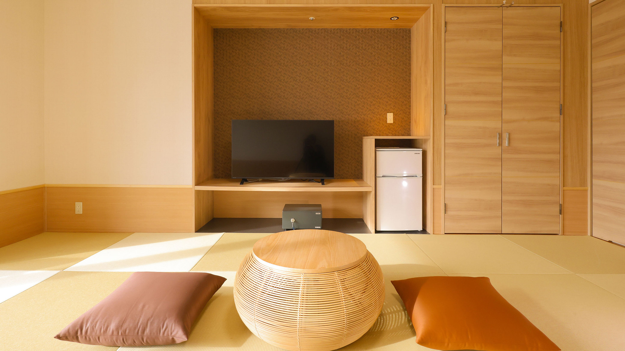 【禁煙】エコノミー和室12畳（シャワーのみ）