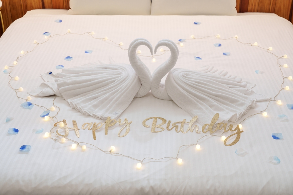 【記念日・誕生日】大切な人へ贈る★タオルアート＆カード付／11時アウト（素泊まり）